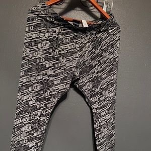 Womens Nike leggings